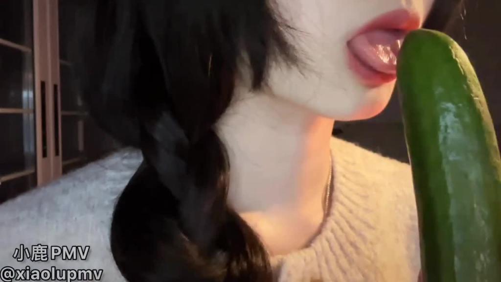 我宣布ASMR就是软色情的神，真的是能给人带来精神上无与伦比的享受，接下来请带上耳机沉浸式来感受一下它的魅力吧❤️ 预览截图 1