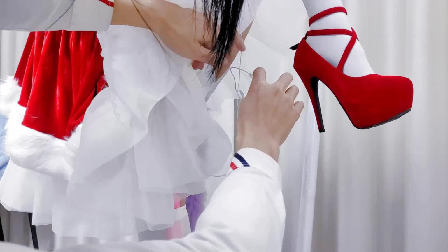 【嗷大喵】《少女遇险记》第七集-【圣诞主题】日式紧缚+胸缚 预览截图 1