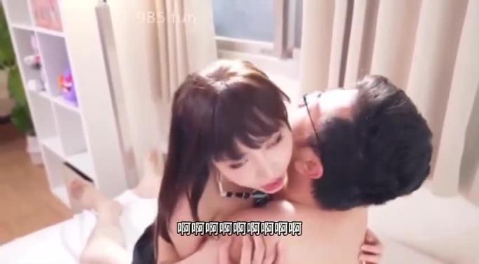 突然插入正在看书的超级巨乳白虎萝莉表妹 预览截图 12