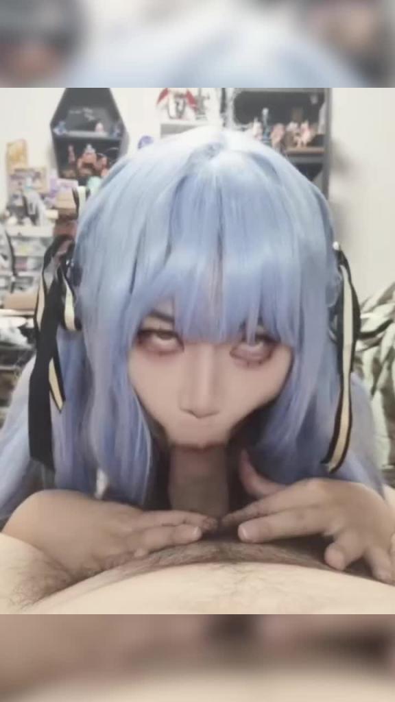 Cos骚女 脱下袜子 细狗 给我舔 预览截图 5