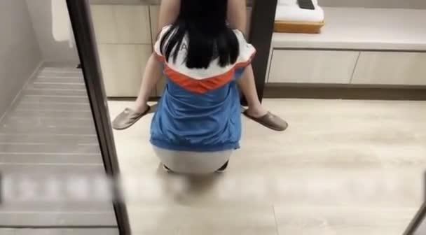 【女友穿什么】校服紧身长裤原味性爱 预览截图 5
