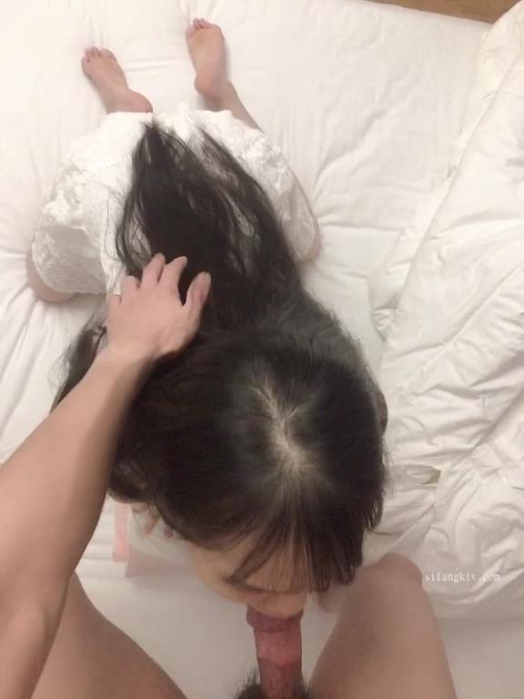 露脸趴着口交 预览截图 7