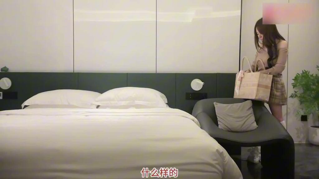 【被操受不了往逼上涂麻药?】一开始就应该换人,刚操两下各种逼要烂了,这种态度还好意思加V? 预览截图 2