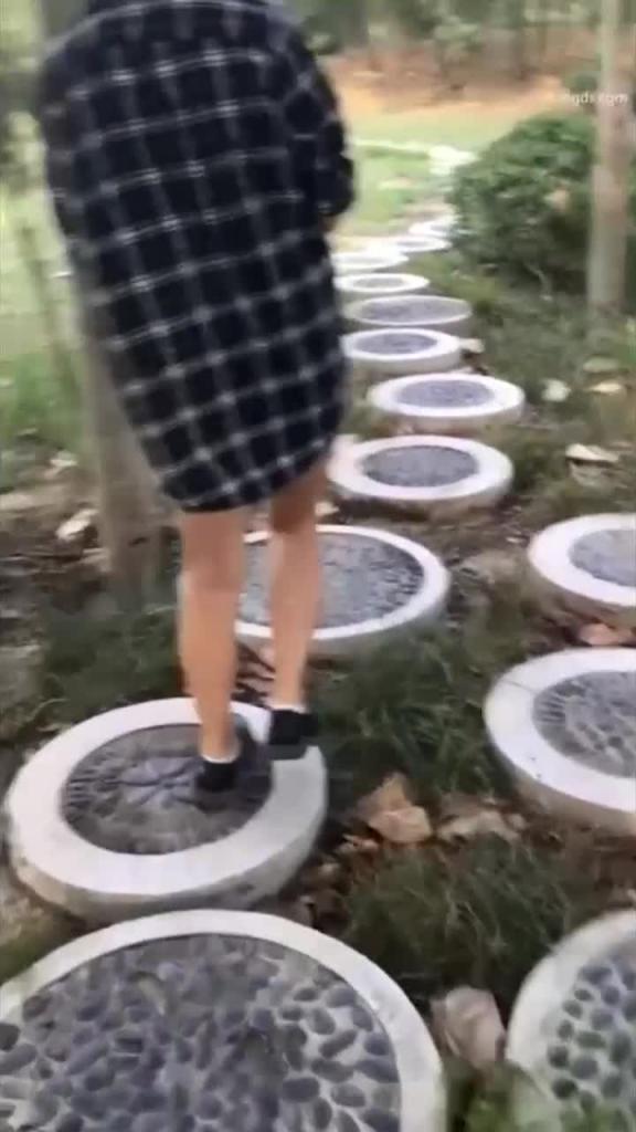 纯朴土味妹带大家游湖边，当然全裸在大自然是更好的 预览截图 4