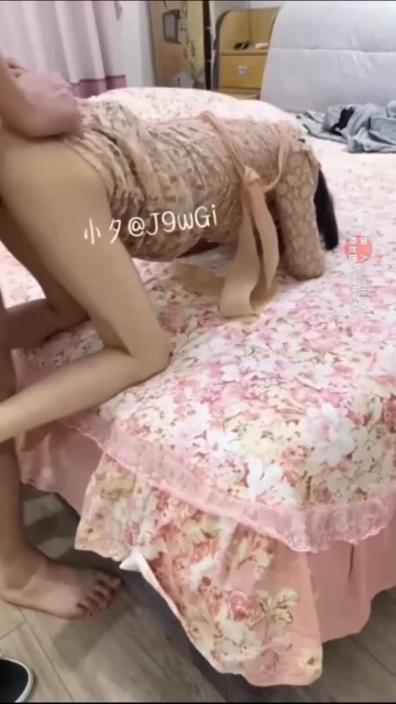 【乱伦新作】大神记录我的侄女叫小夕同居生活合集 预览截图 1