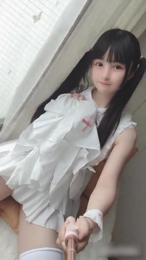 【福利姬系列】慎入 !初恋的滋味 樱井宁宁 预览截图 9