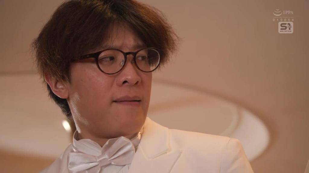 即将结婚的新娘,比起和新郎充满爱的SEX,反而被男性婚礼企划师强姦,淫穴湿透,高潮到不行。 七森莉莉 SONE-852 预览截图 12