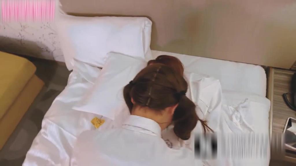 男上加男!湾湾男娘们的互助会,最后还请大肉棒男来一次肛交两屁穴 预览截图 6