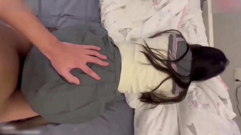 约啪清纯JK⿊丝学⽣美少⼥萌妹⼦⽆套爆⽳勐插内射 预览截图 7