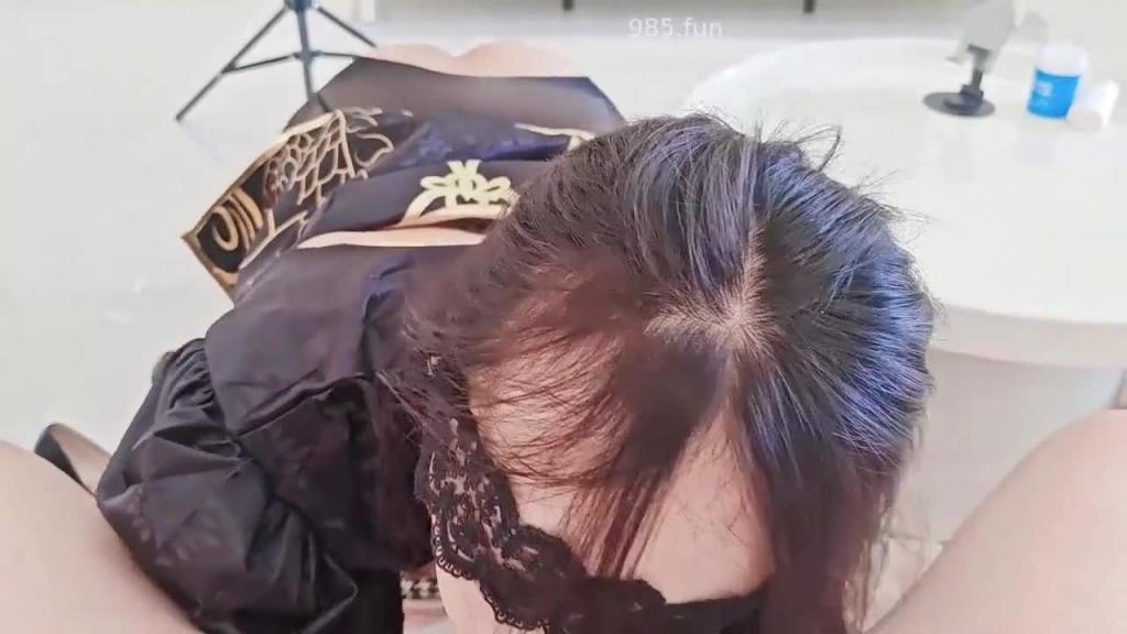 骚妈玩cos儿子操宁红夜丰臀肥乳被射一骚逼精液 预览截图 1