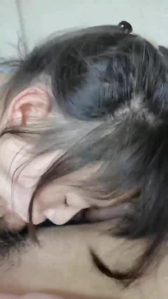 这个校花教训还不够 还自拍露奶 性爱视频也流出 预览截图 8
