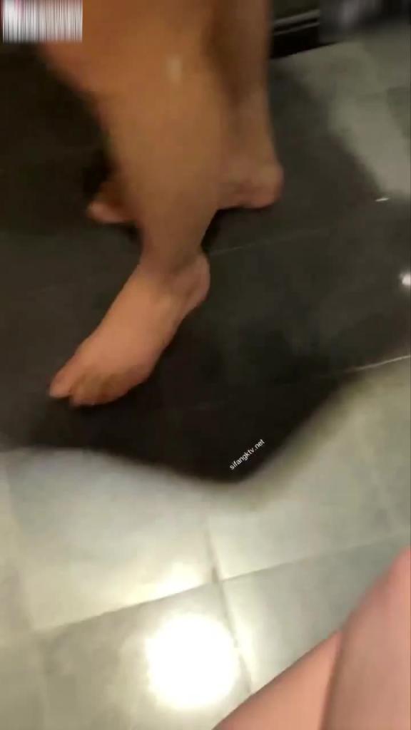 约炮极品性瘾御姐 搭配死库水乳交也太顶了 预览截图 4
