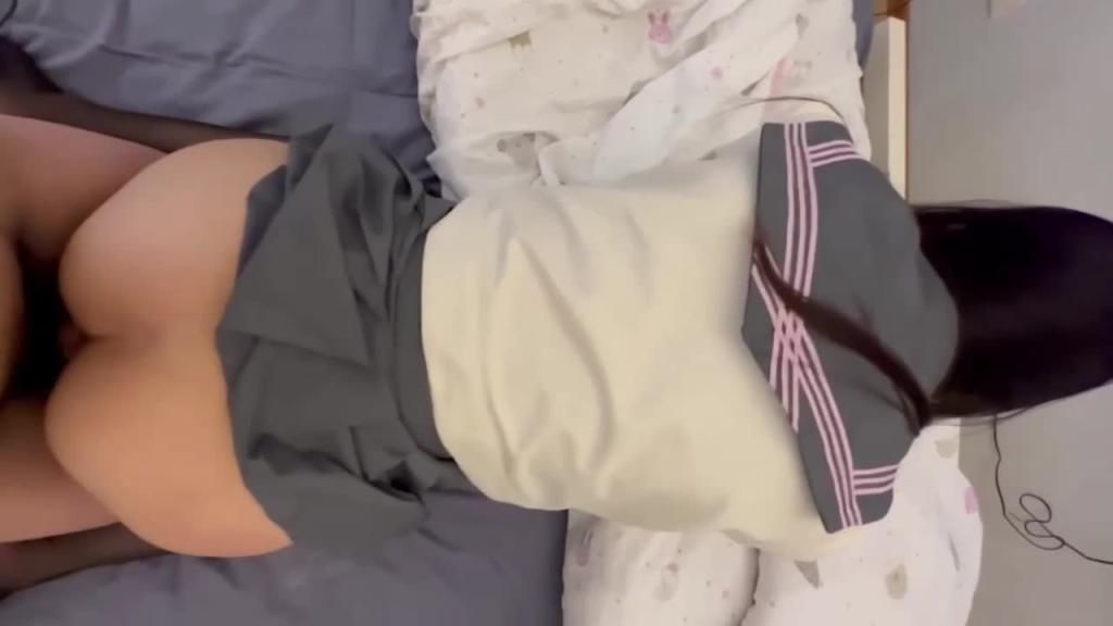 高颜值海军JK嫩妹和我做爱好舒服 预览截图 6