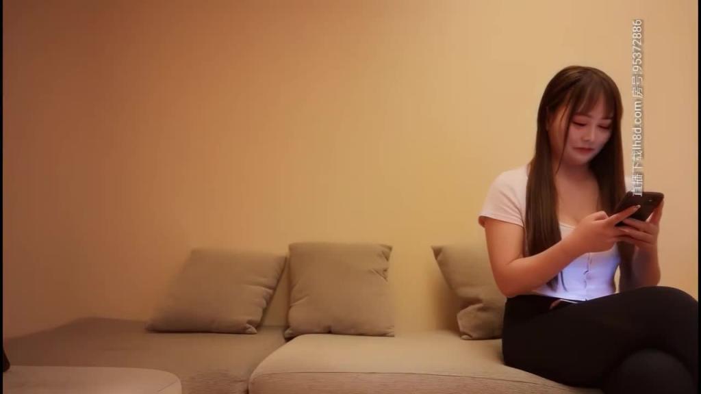 相约两名肉弹黑丝妹子3P满载而归 预览截图 1