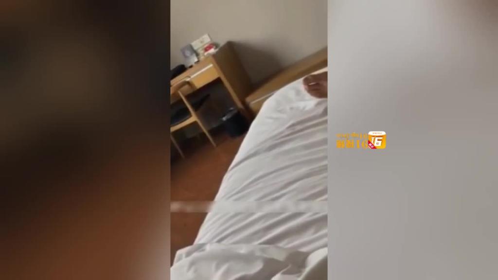 【萝莉母狗】零零后学生奴骚货厕奴公交车投币可上 预览截图 1