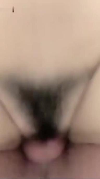 【姐弟真实乱伦】甜美巨乳姐姐把单纯的弟弟给上了 预览截图 11
