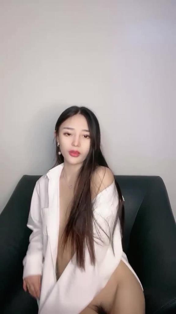 极品网红露逼征友真人版蛇姬 预览截图 1