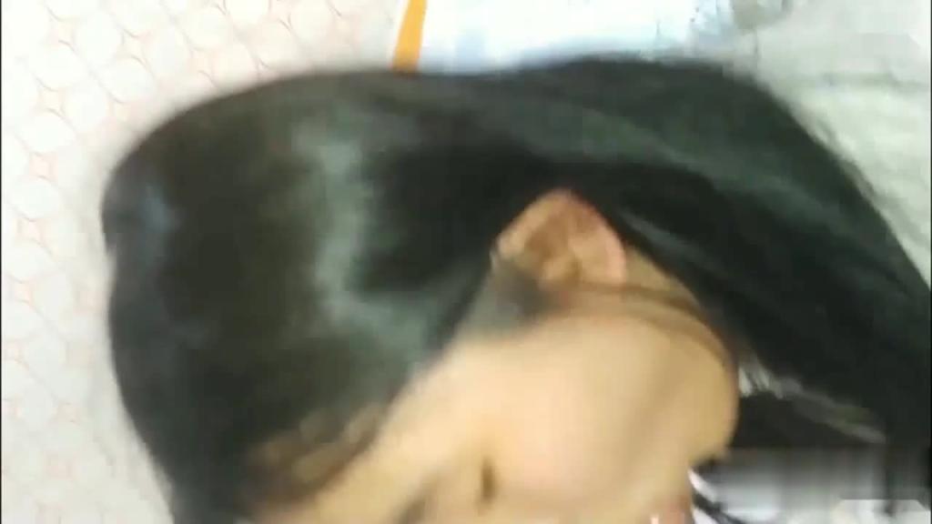 艺校00后小嫩妹不雅视频，年纪不大发育不错 预览截图 12