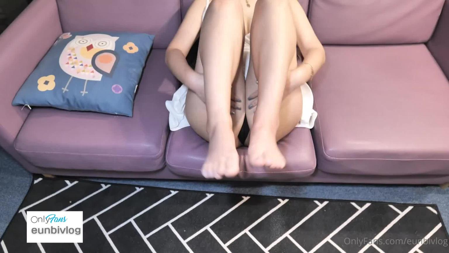 风骚少妇酒店独秀勾引金主欲望#eunbivlog(은비) 预览截图 3