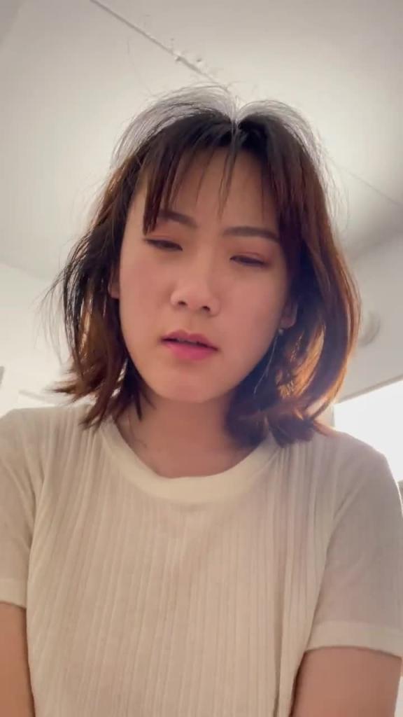 骚货和炮友居家自拍打炮炮友狂捏奶子 预览截图 1