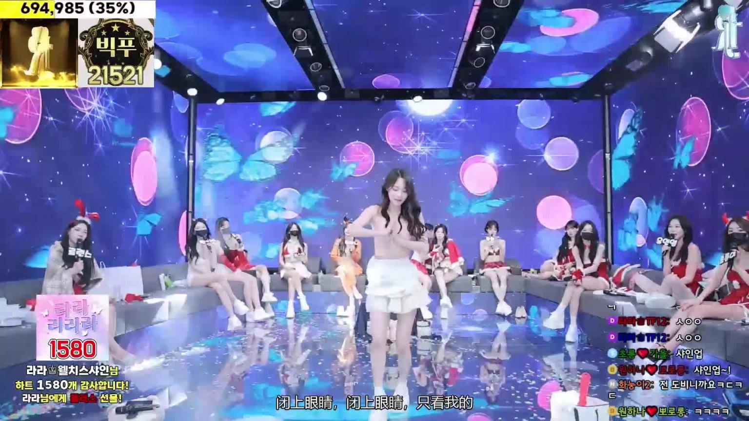 恳请哥哥们观看的骚气制服性感热舞♥PART2 预览截图 12
