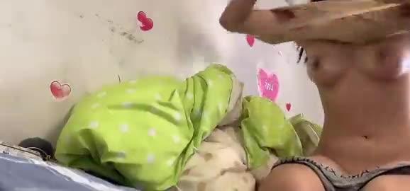 卡哇伊小姐姐在寝室发骚这奶子哥哥们喜欢吗！ 预览截图 10