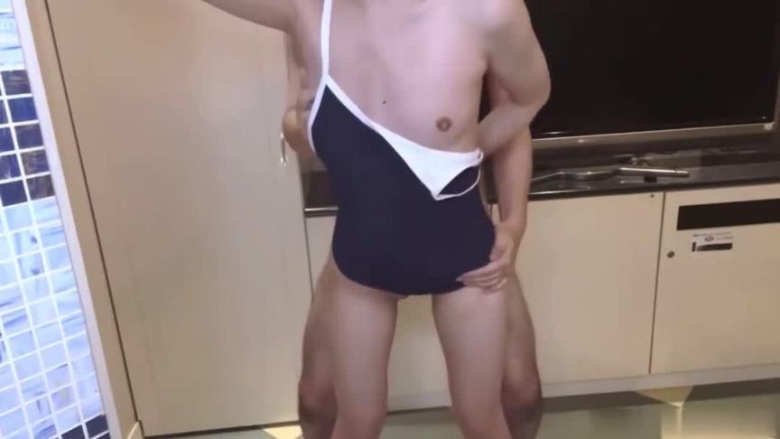 JK制服粉嫩奶头逼毛少 顶操JK清纯小萝莉 预览截图 3