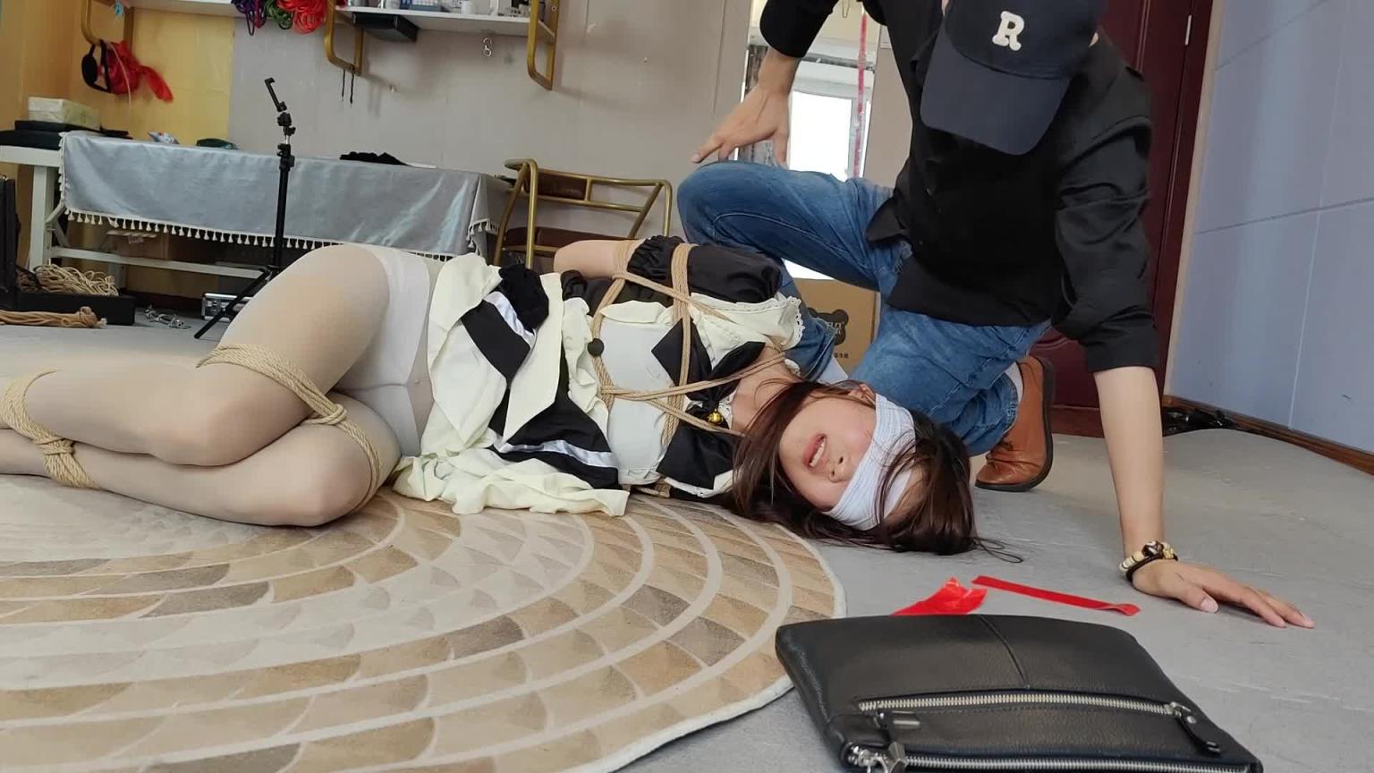 【一绳所爱】雨溪小姐姐讨债风波!她会遭遇什么呢? 预览截图 8