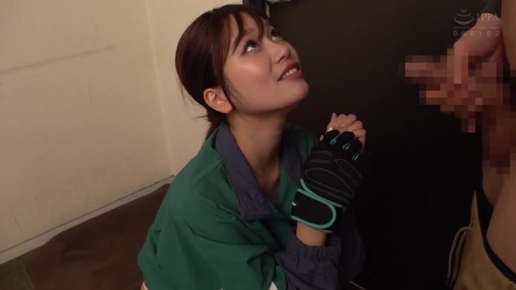紧身裤的女配达员 逼你马上插让你爽翻天!我要来送本番给你! DVRT-060 预览截图 5