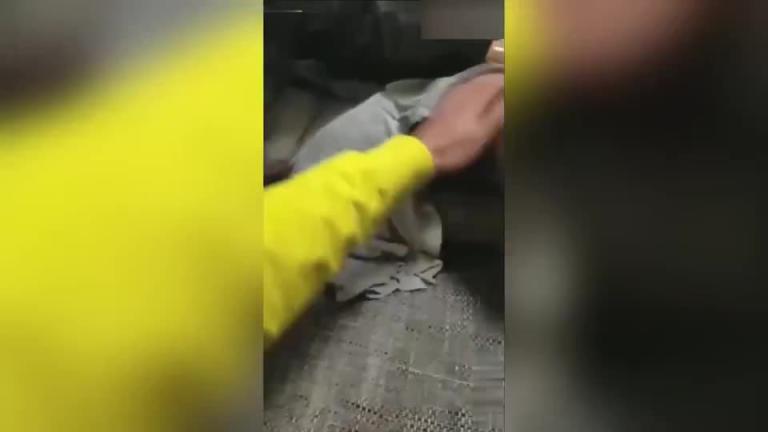 【家庭乱伦】乱伦双飞姐妹,双飞人妻表姐和学生表妹轮流爆操① 预览截图 7