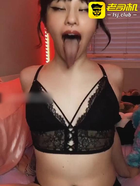 蕾丝美人舌尖轻舔媚态撩人无法抗拒#puppiloli 预览截图 5