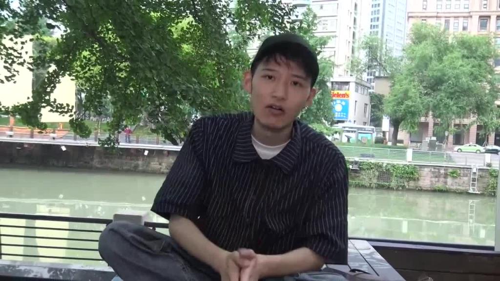 约炮实战教学 聊骚指南:约会时聊性话题最有效的方法 预览截图 12
