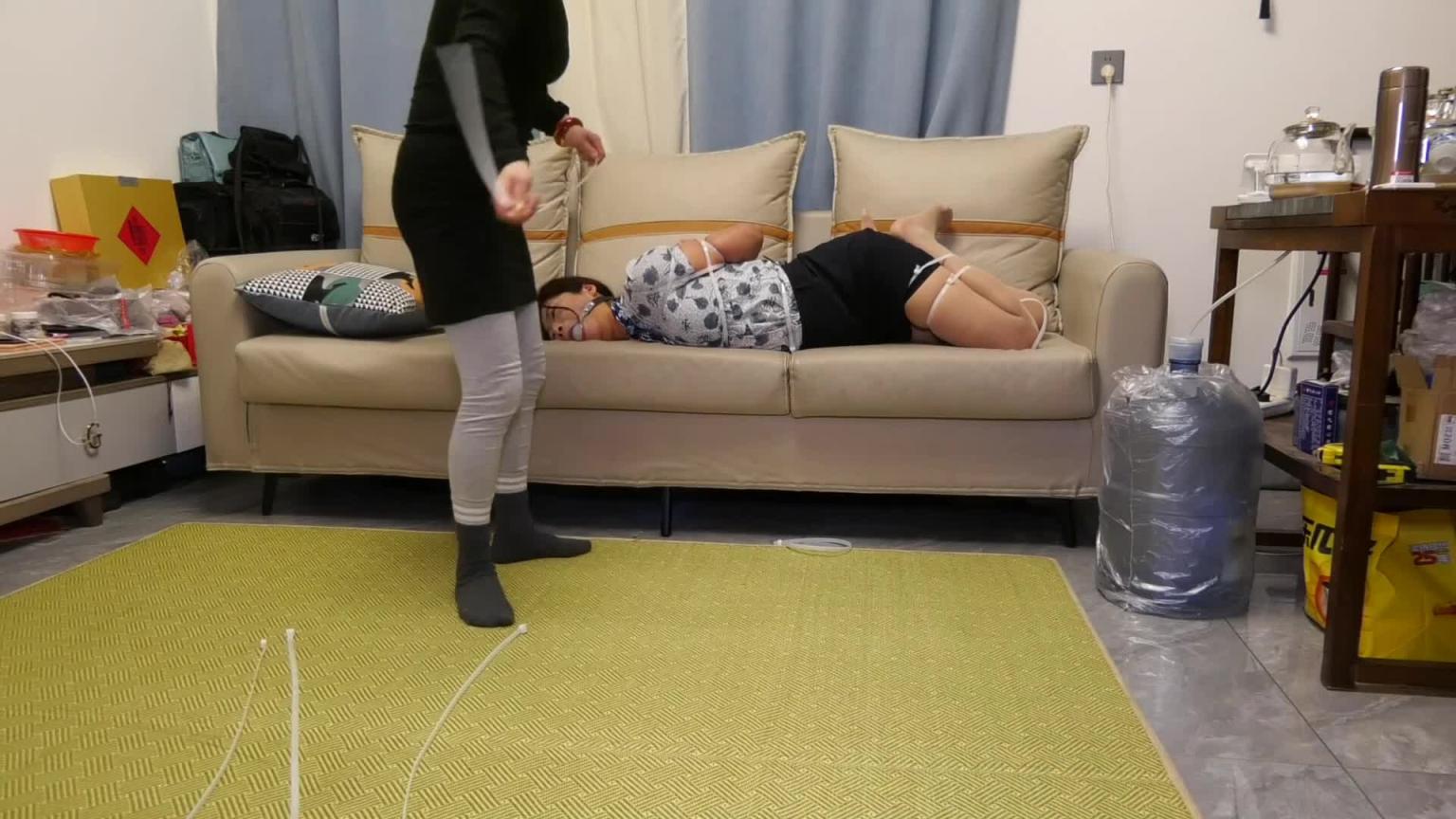 【胜景影视】扎带捆缚空姐女M 预览截图 5