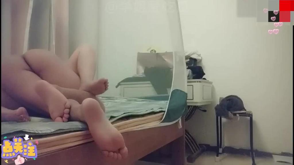 【家庭乱伦】年轻舅妈半夜约我打炮 预览截图 11