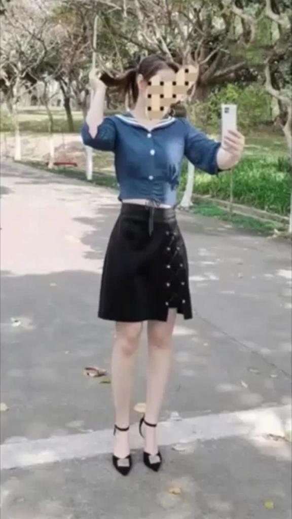 【母子乱伦】多次在水果放安眠药给妈妈吃睡着后就操 预览截图 1