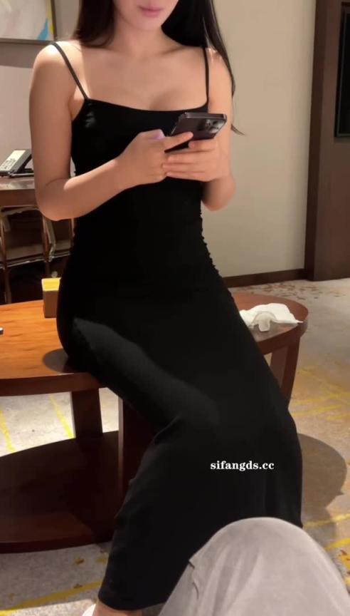 【空中乘务鸡】空姐的另一个身份就带五金的高端鸡,这个群体的人相比大家都知道颜值不会差,素质算得上一流 预览截图 1
