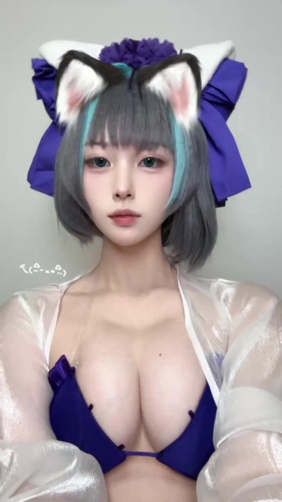 极品巨乳露脸cos 预览截图 1