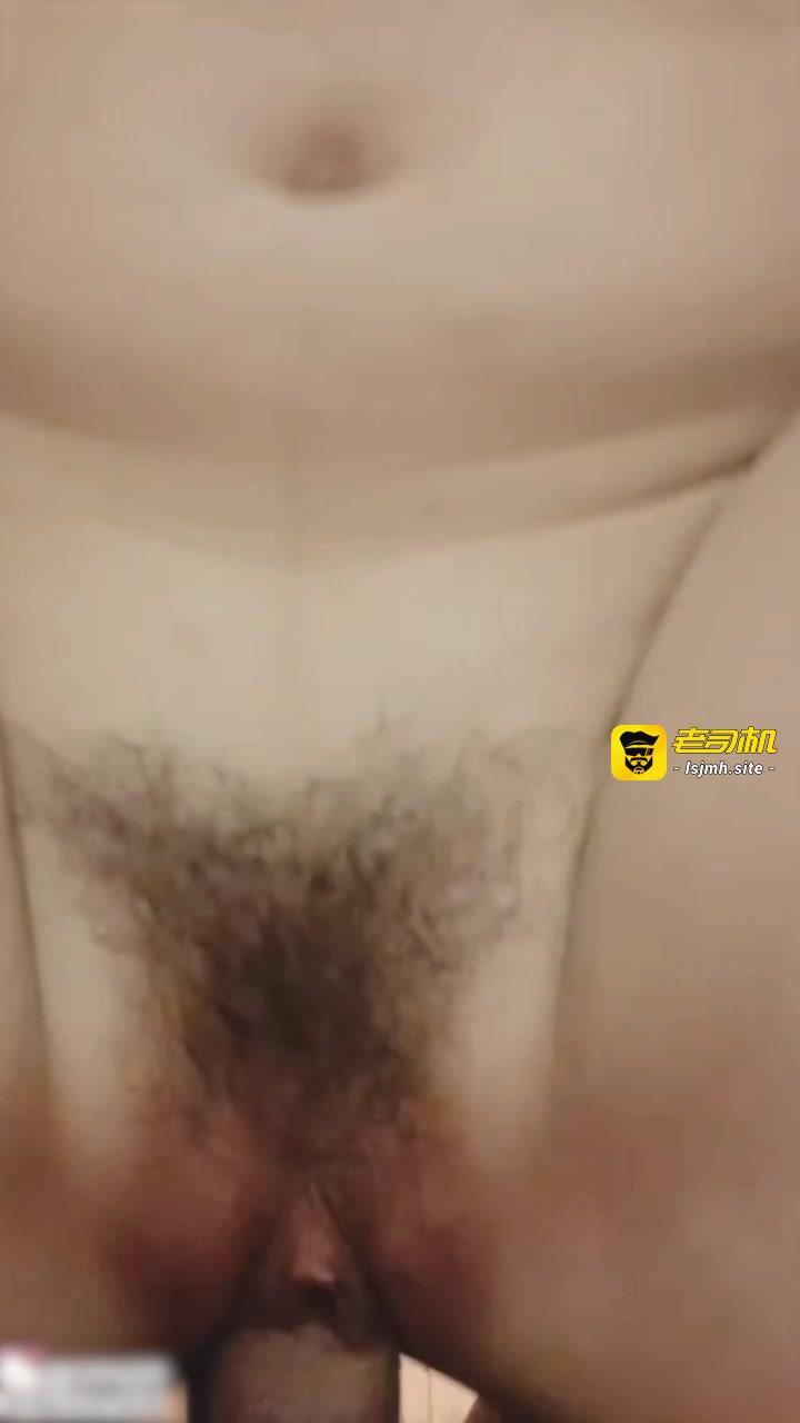 小鸡巴不给力,只好自己骑上去 预览截图 7