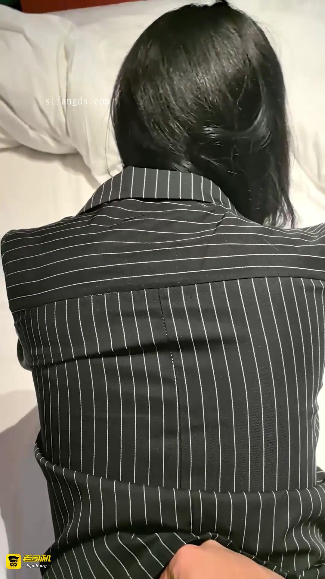 【B级别泄密】让你有穿好利来制服操完在足交流出 预览截图 10