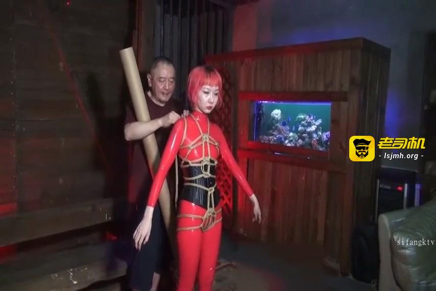 囚禁丰满少妇的第4天束身光滑美女十字飞天大体验真刺激! 预览截图 1
