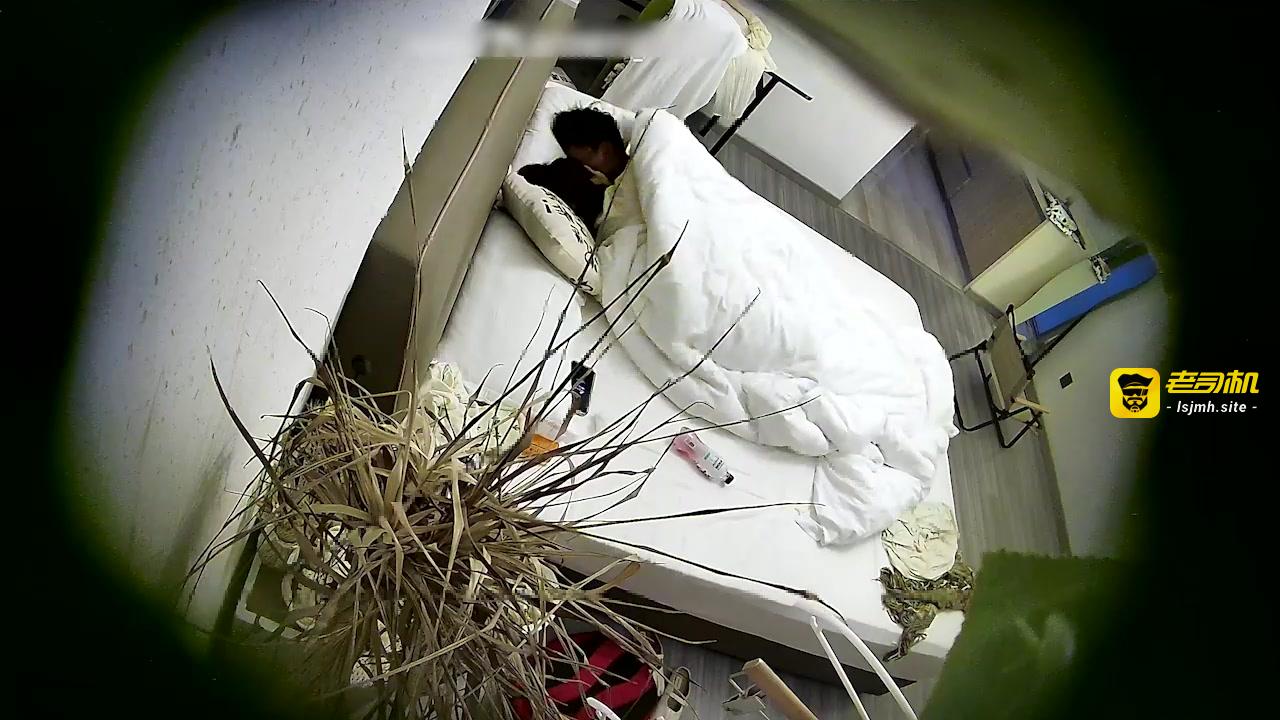 1-阳痿男深夜贼心不死使劲折腾初恋脸女友 预览截图 10