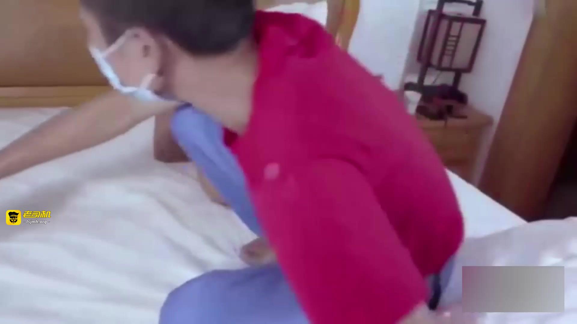 母子乱伦寂寞熟女妈妈儿子捆绑激烈反抗操高潮放弃反抗1/3 预览截图 4