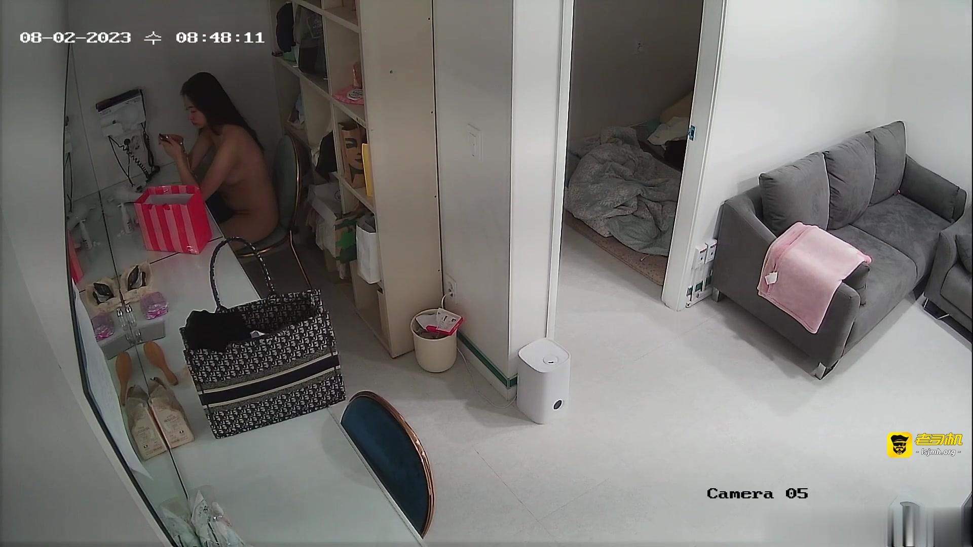 3-(上)黑客破解网络摄像头偷拍❤️模特化妆间颜值女神洗澡后全裸化妆更衣 预览截图 7