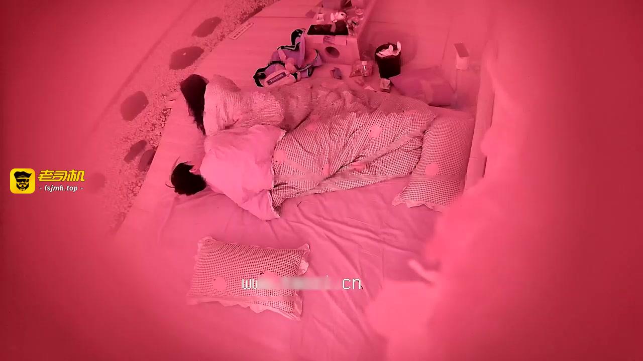 3-今日最新高质量偷拍身材苗条的美腿清纯学生妹,又被拍到打炮 预览截图 9