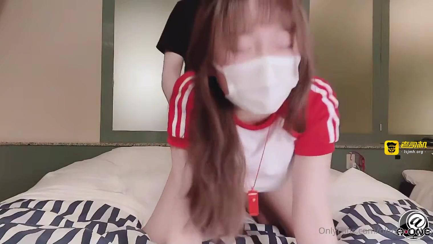 健身教练被我带回来操了 胸大腰细真乃极品 预览截图 9