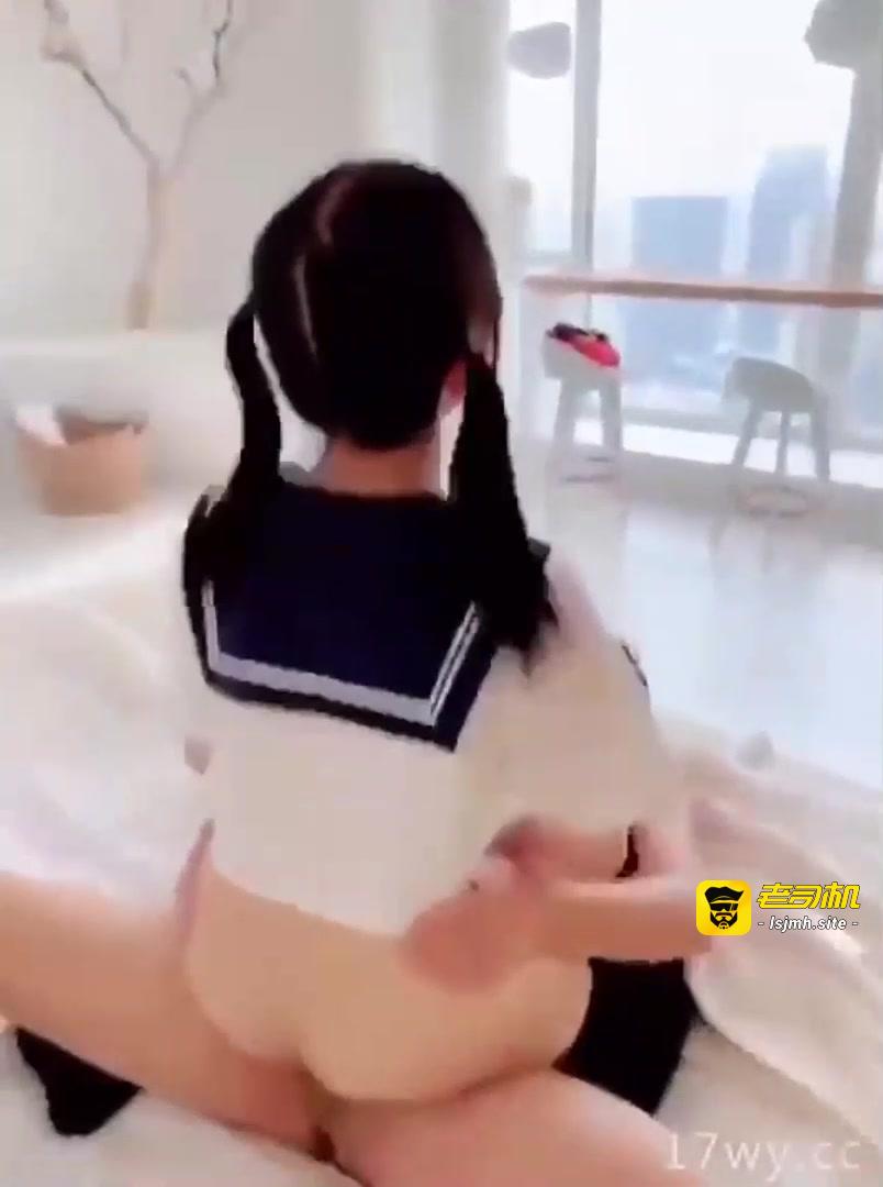 自拍泄密可愛學生味與學長的溫倩午後隨興拍拍意外流出 预览截图 2