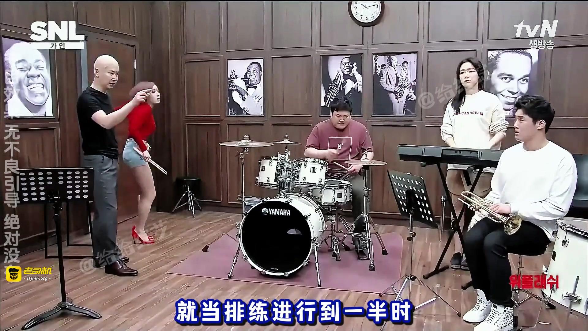 韩国搞笑综艺 痴情御姐,为求男友回心转意,甘愿弯腰 预览截图 4