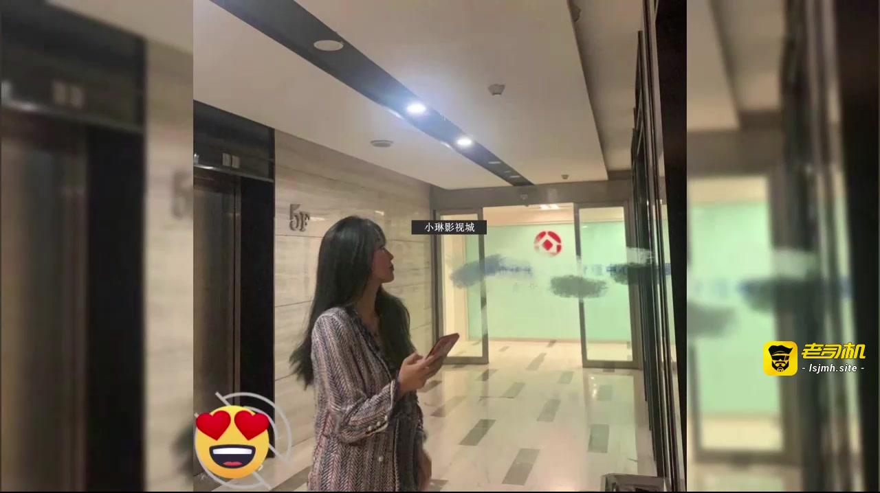长沙某师范大学实习舞蹈老师被金主带着朋友一起群P 预览截图 1