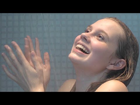 男孩每天换身体寄生，某天一觉醒来，发现寄生了喜欢的女孩！《每一天》 视频封面