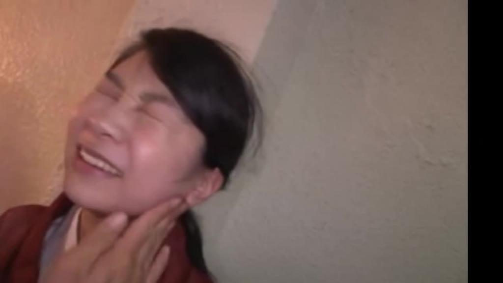 虐打强奸现场,, 预览截图 1
